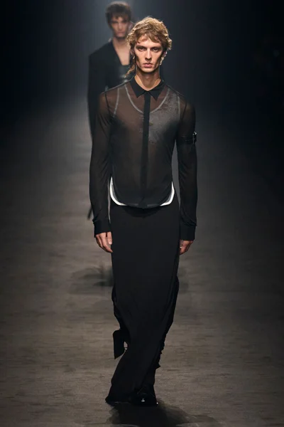 Look 5